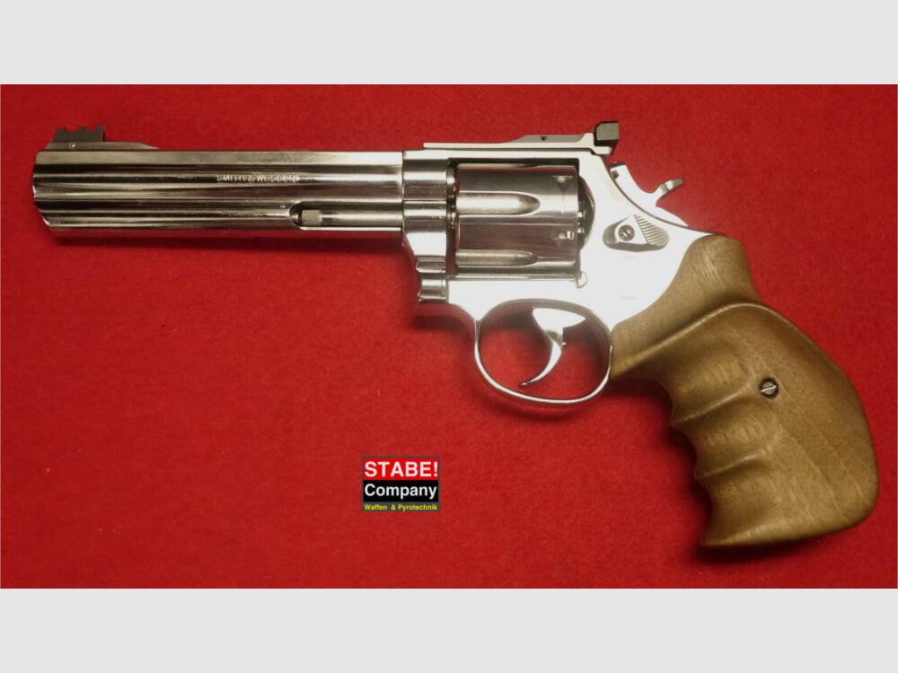 Smith & Wesson 686-4 Super Target Champion