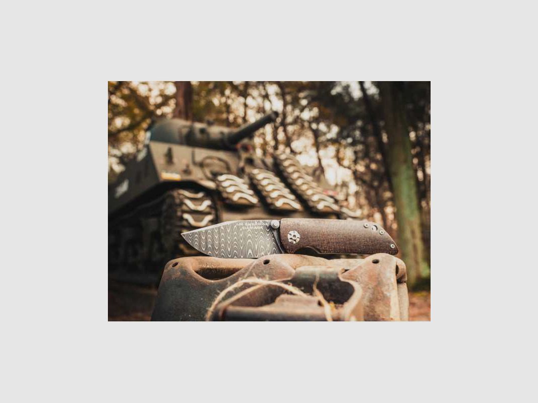 Coltello Damascato Böker M4 Sherman di Chad Nichols