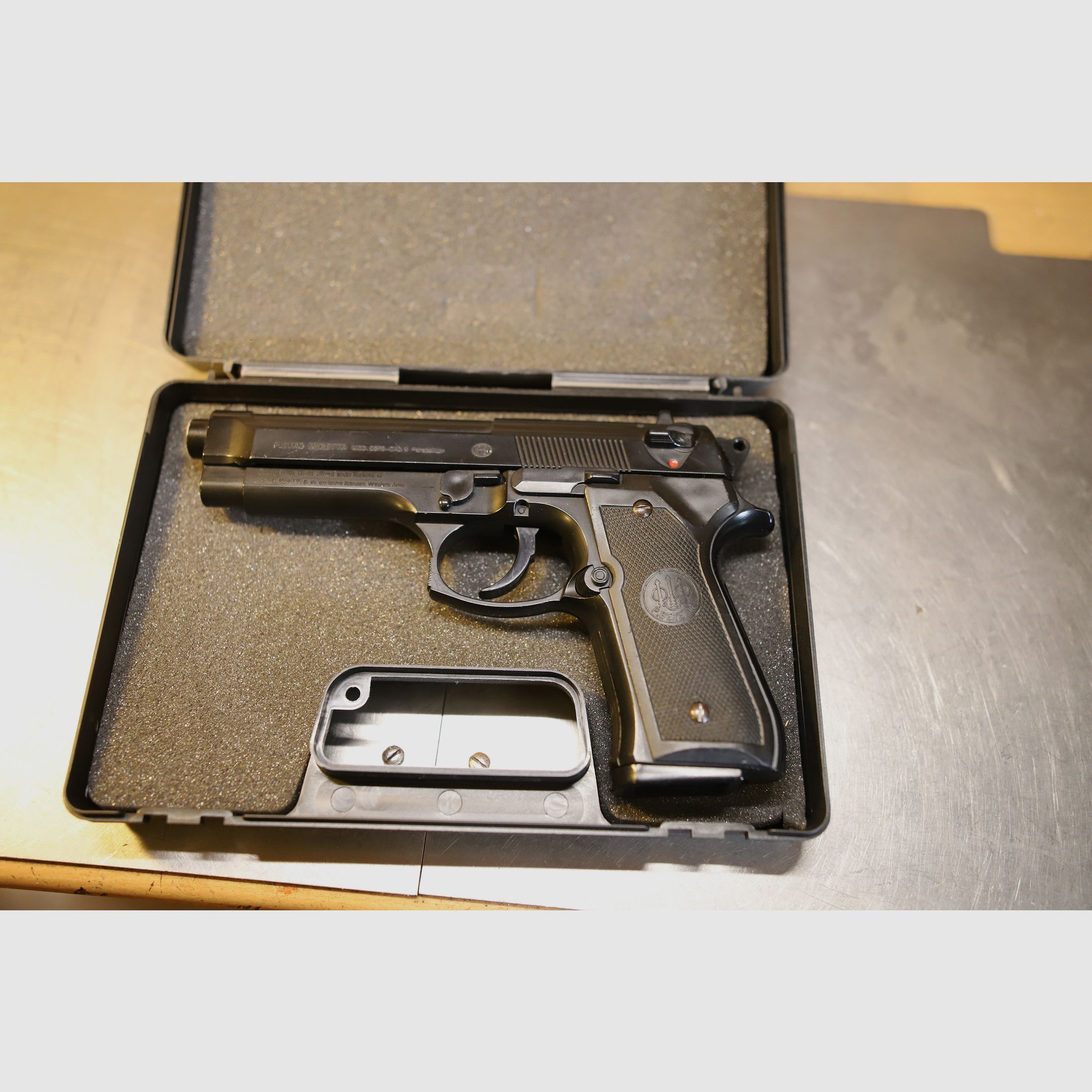 Baretta M92 - Desert Eagle Federdruck Softair