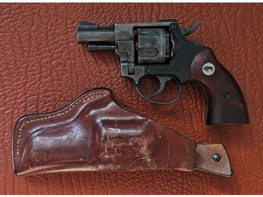 Jaguar 80 Schreckschussrevolver Kal. 9 mm Knall, mit Leder-Holster