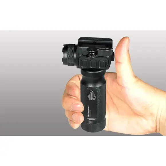 UTG Taktische Griff mit Lampe 400 Lumen, Bild 7 von 12