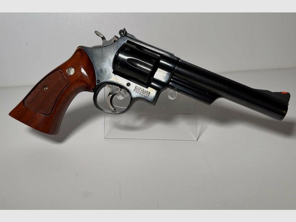 Smith & Wesson 29-5 .44RemMag