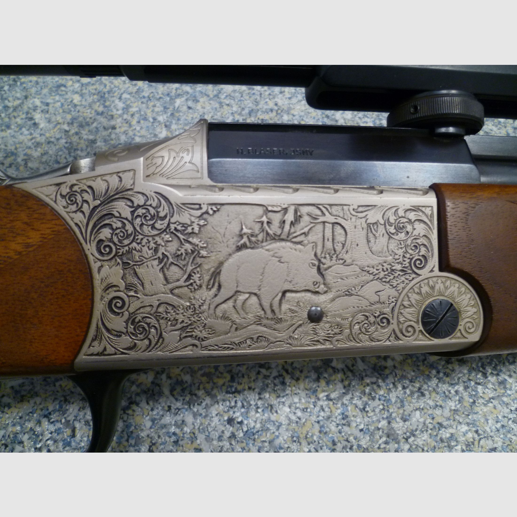 Bockdoppelbüchse Blaser 9,3x74R mit Zeiss Varipoint