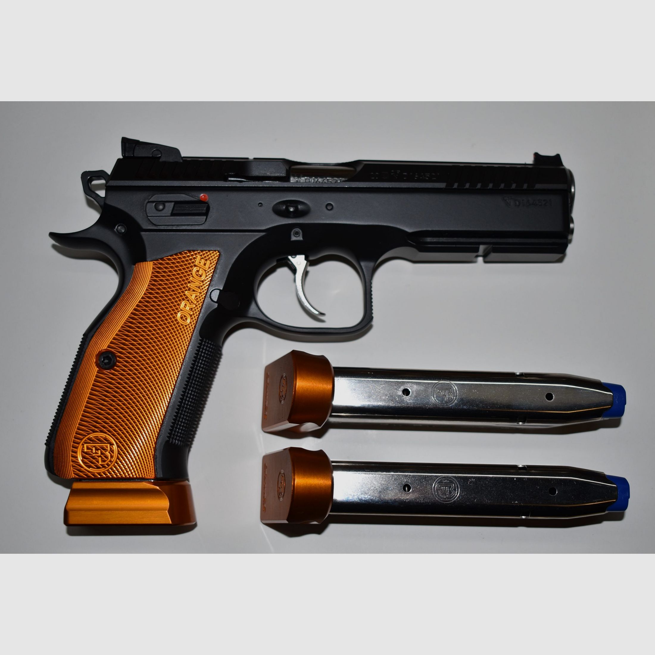 CZ Shadow 2 Orange, Bild 2 von 2