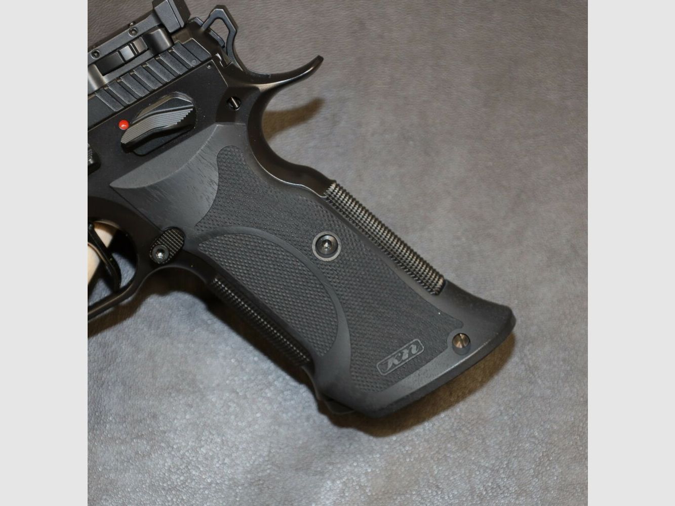 KN Nill Griffschalen für KMR W-Modelle