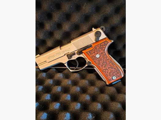 ⚠️ Achtung Sammler von Walther Waffen - Vitrine Stück - Walther P88 Compact Nickel  mit Holz Griffschalen & Verzierungen in den Holz Griffschalen, PTB 764, Kaliber 9mmPAK, Nur zur Probe  ein Magazin Geschossen & Funktionell sowie Optisch Tadellosen top Zustand, Neuwertig!!⚠️ Achtung Versandkosten Frei!! 