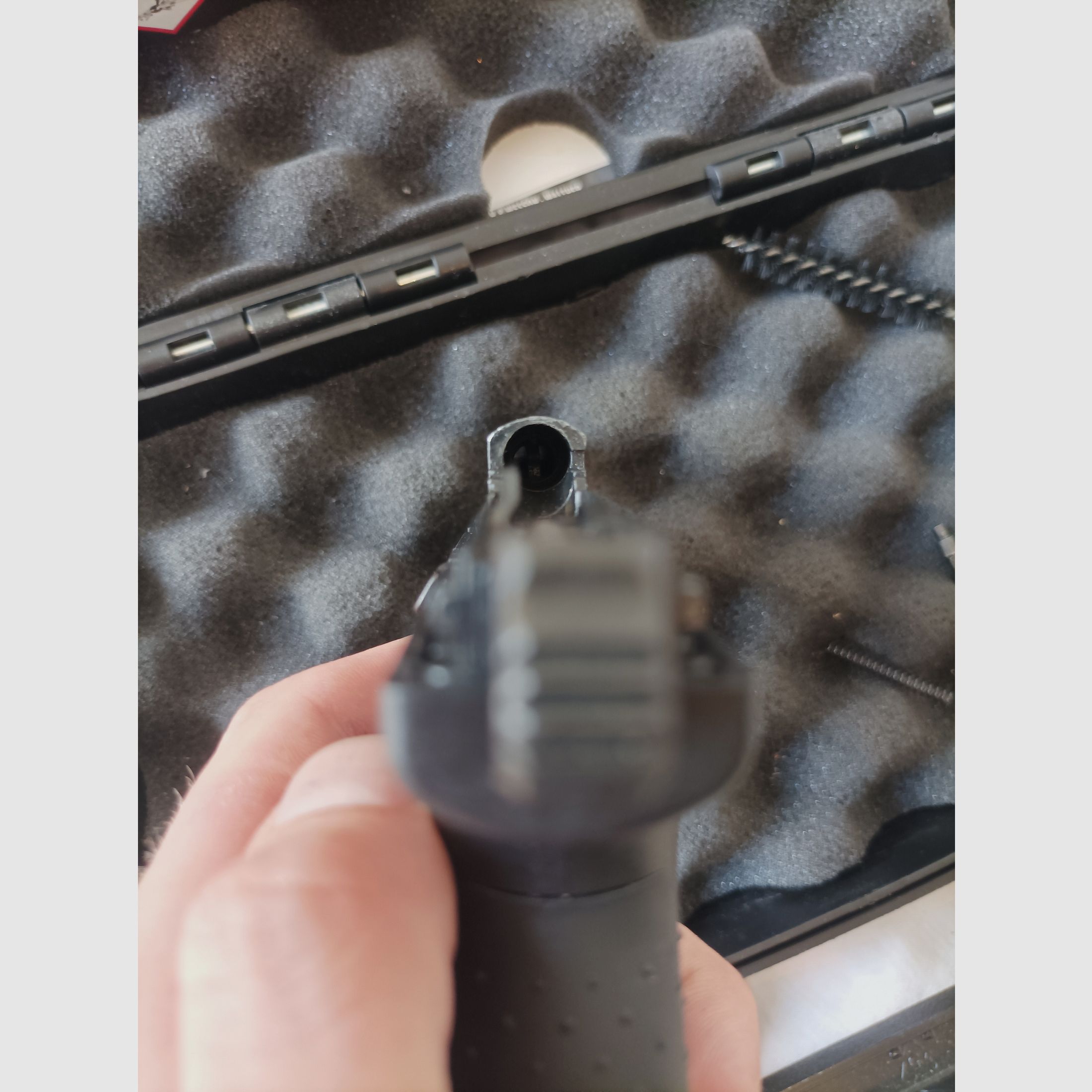 P22 Schreckschuss prêt avec 50 cartouches à blanc