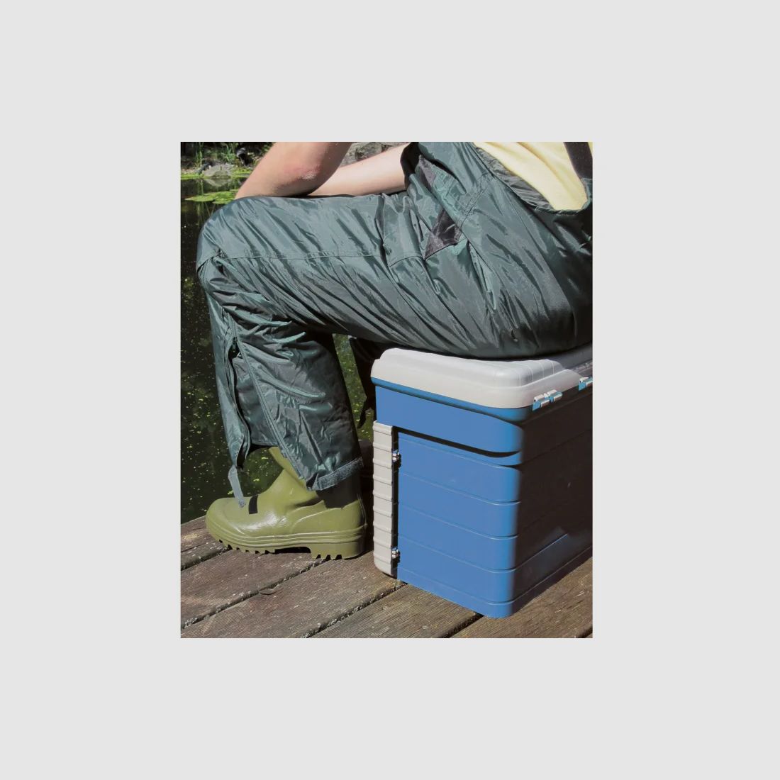 Behr Super Box met zitplaats - tot 150 kg belastbaar + 4 lades, 1 afsluitbaar hoofdvak