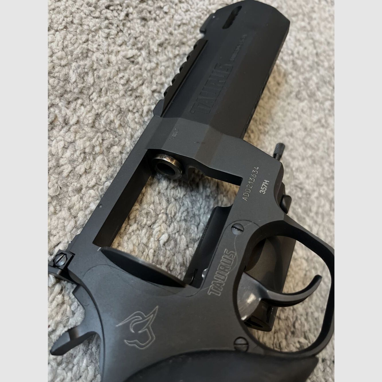 Taurus Raging Hunter