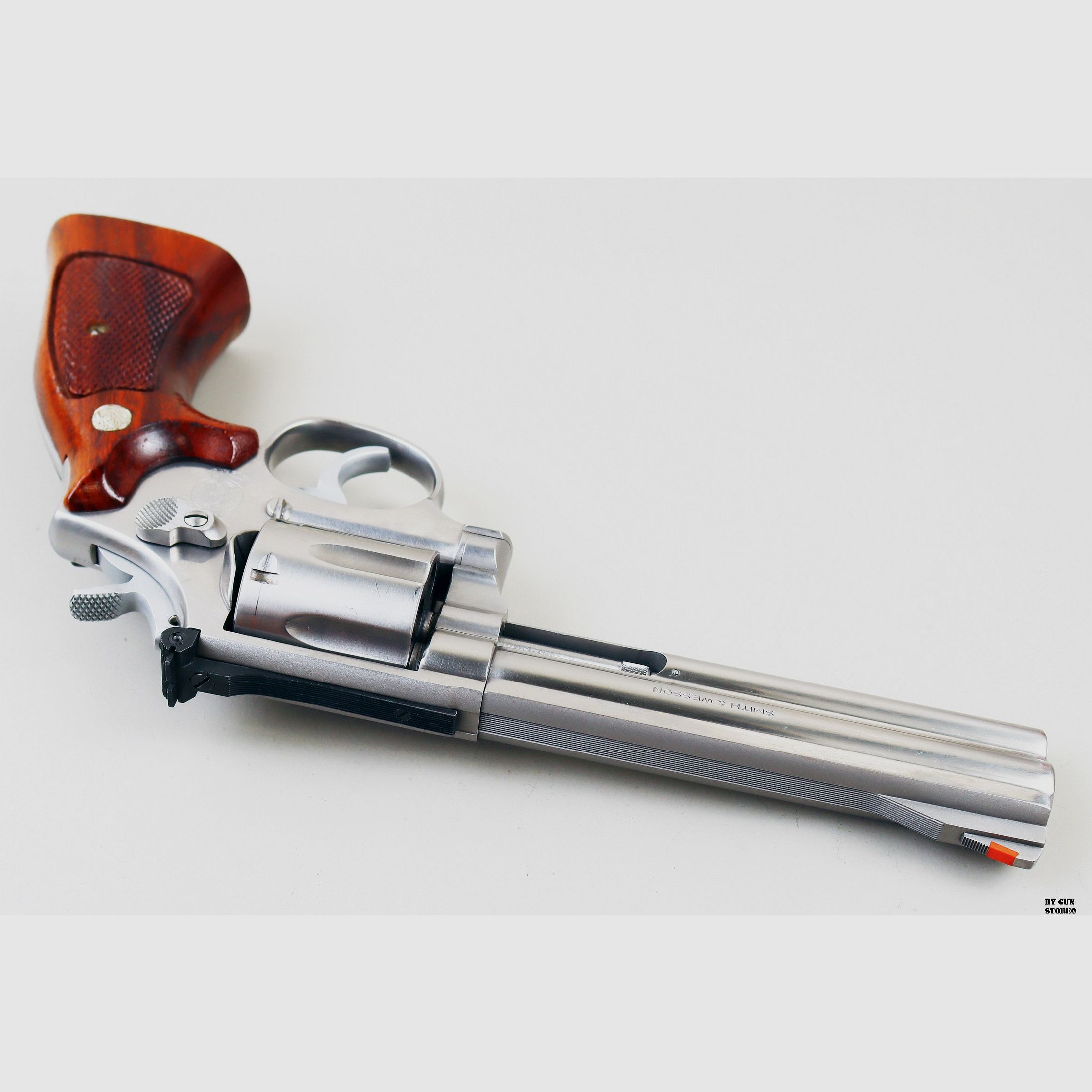 Revolver Smith & Wesson mod. 686 NO DASH cal. 357 mag serial no. AEY9495, image 5 of 10