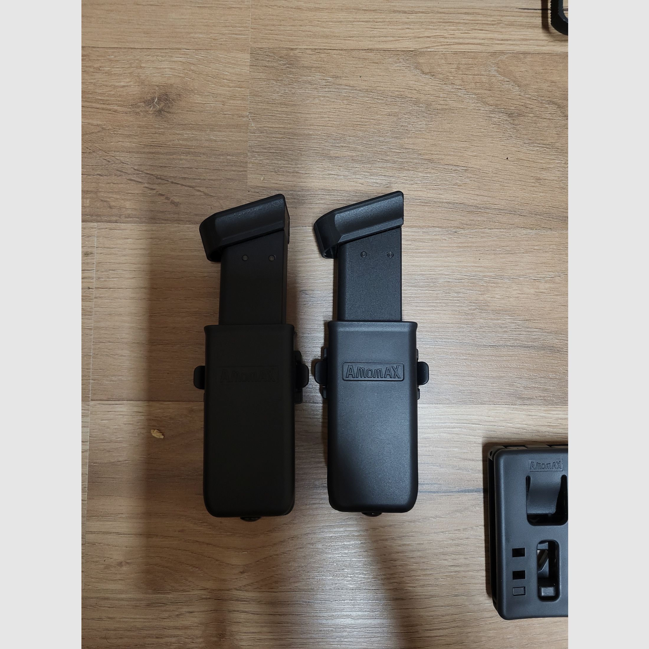 ASG CZ SHADOW 2 GBB AIRSOFT BUNDLE 4 chargeurs, 3 bouteilles de gaz Airsoft, 8000 billes, holster, 2 pochettes de chargeurs, ceinture Amomax peu utilisée
