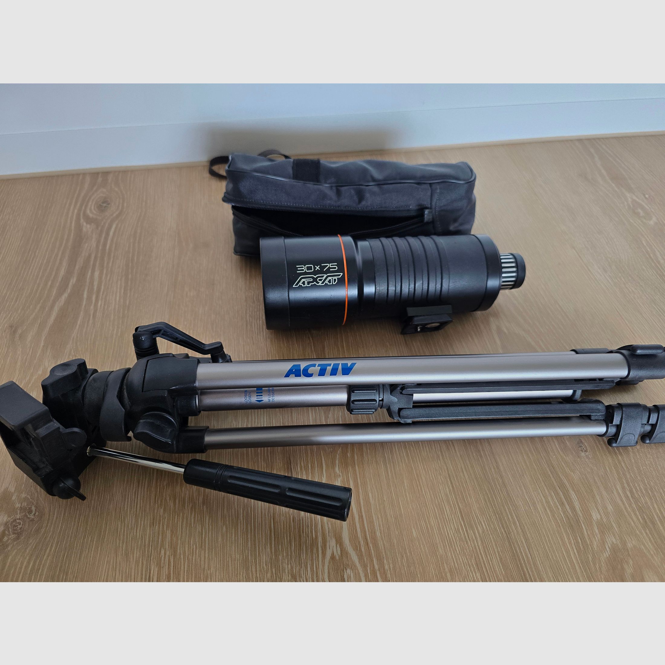 APCAT 30× 75 Oekraïense militaire high-performance telescoop, verrekijker met statief