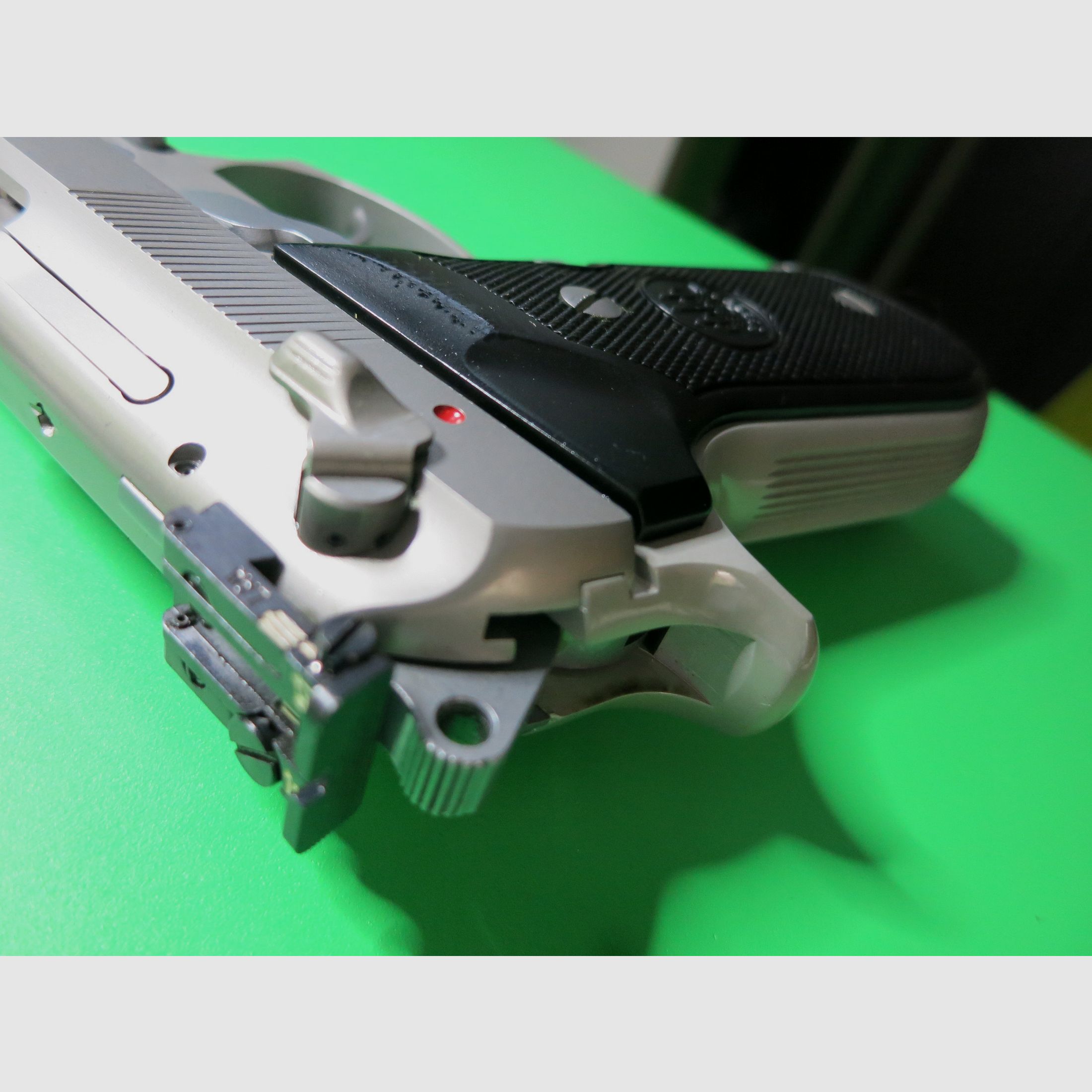 Pistola semiautomatica Beretta 92 FS, 9 mm Luger, pistola delle forze armate statunitensi #65