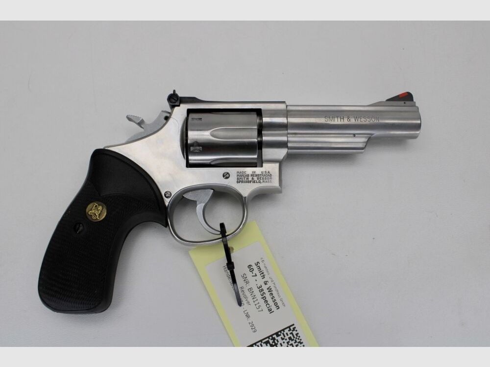 Revolver Smith & Wesson 66-2 4" Lauf .357Mag