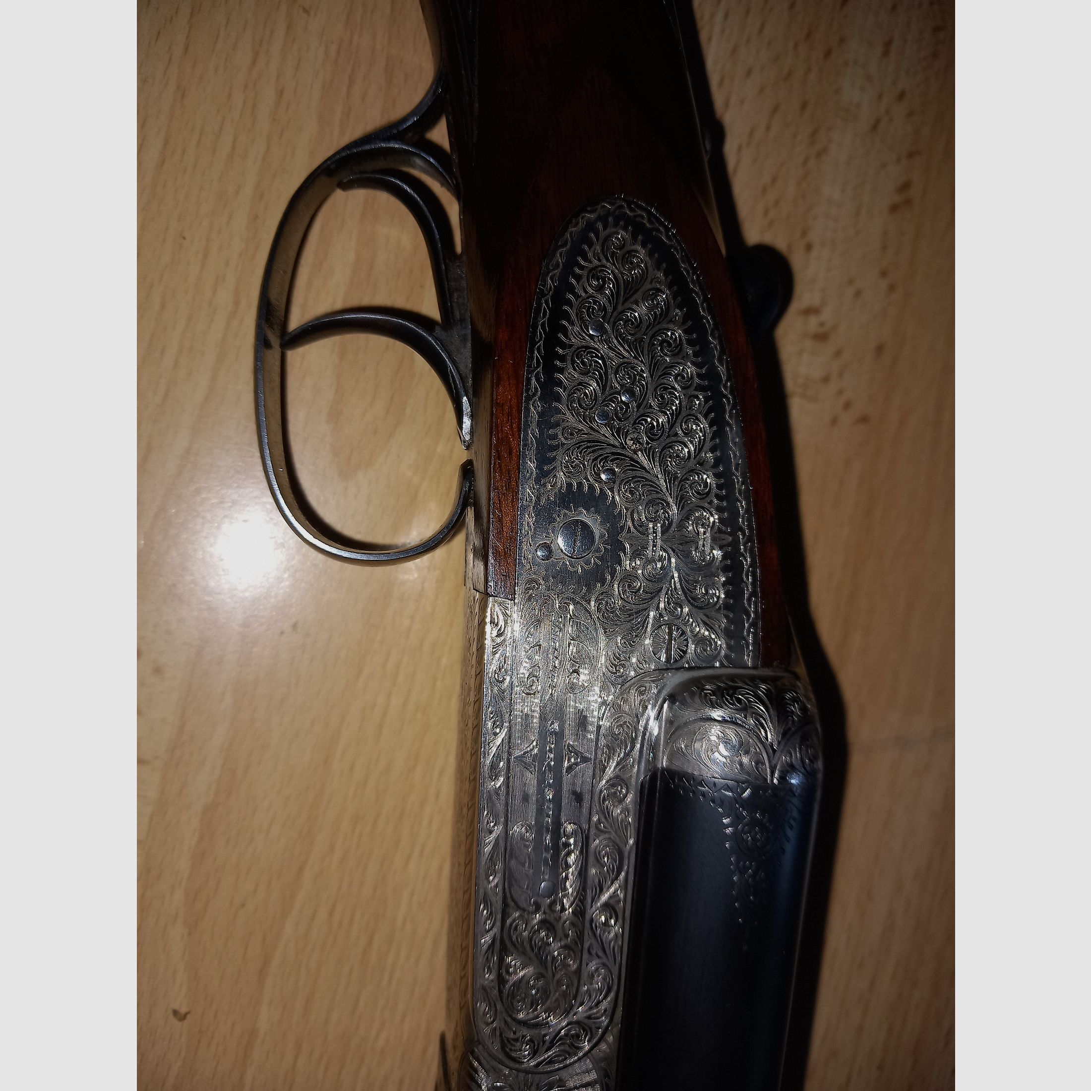 Doppelflinte Sarasqueta 12/70, englischer Schaft, Fischbauchschaft
