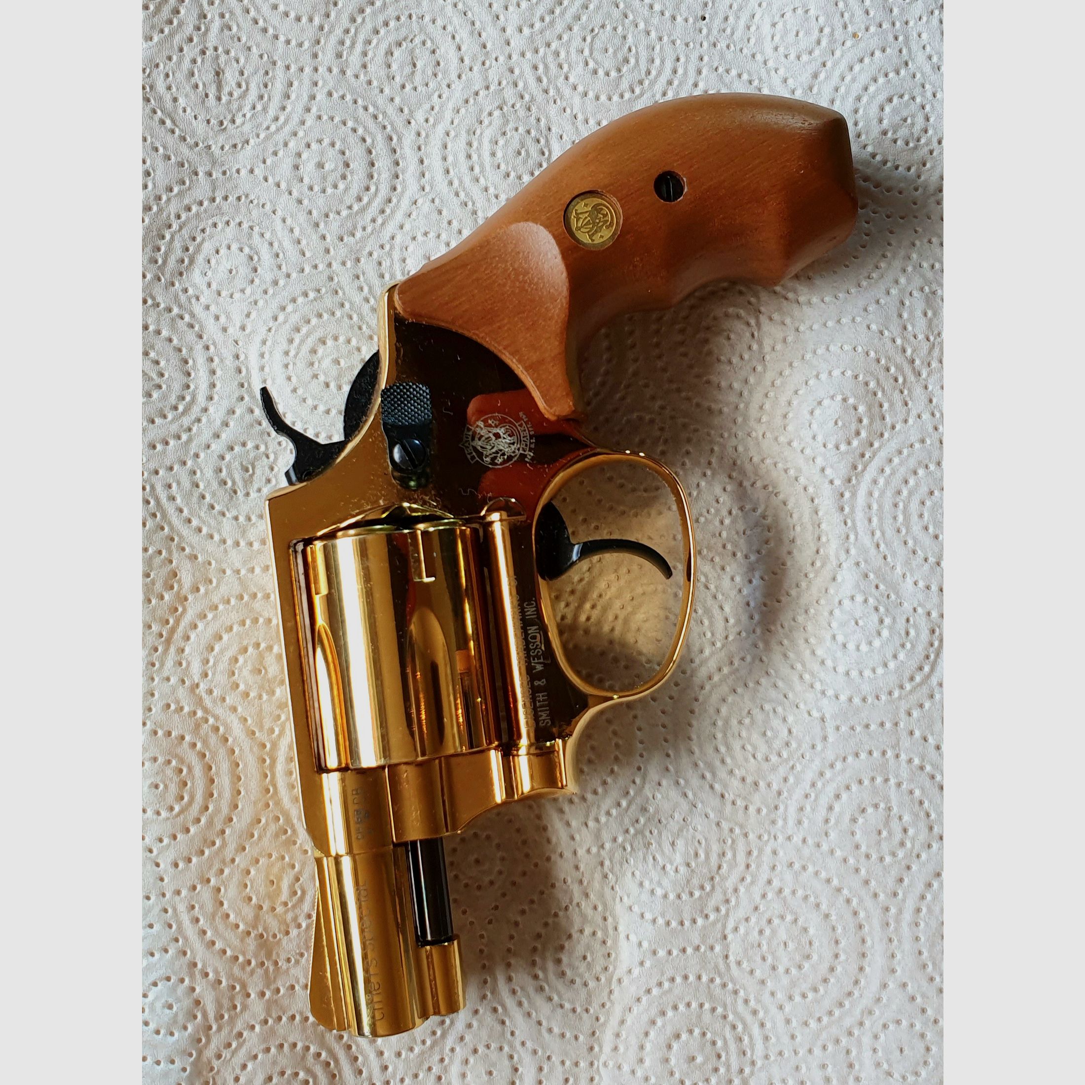 S&W  PTB Gas-Revolver   "Chiefs Special"   GOLD, Holzgriff + Holster