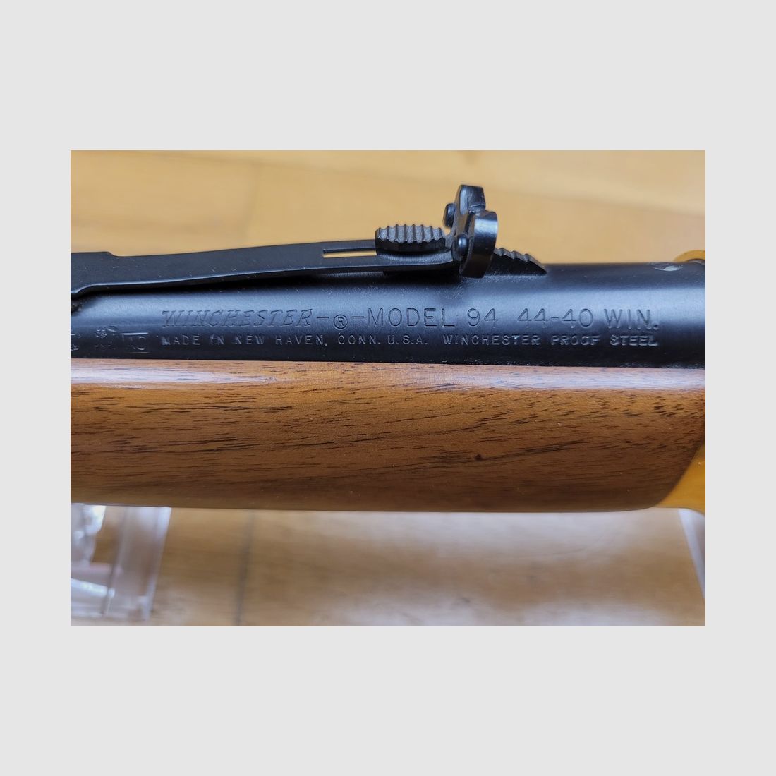 Belle Winchester commémorative – « Little Big Horn » – seulement 11000 produites – Boite d&rsquo;origine – 44-40 Win – État parfait, image 23 sur 23