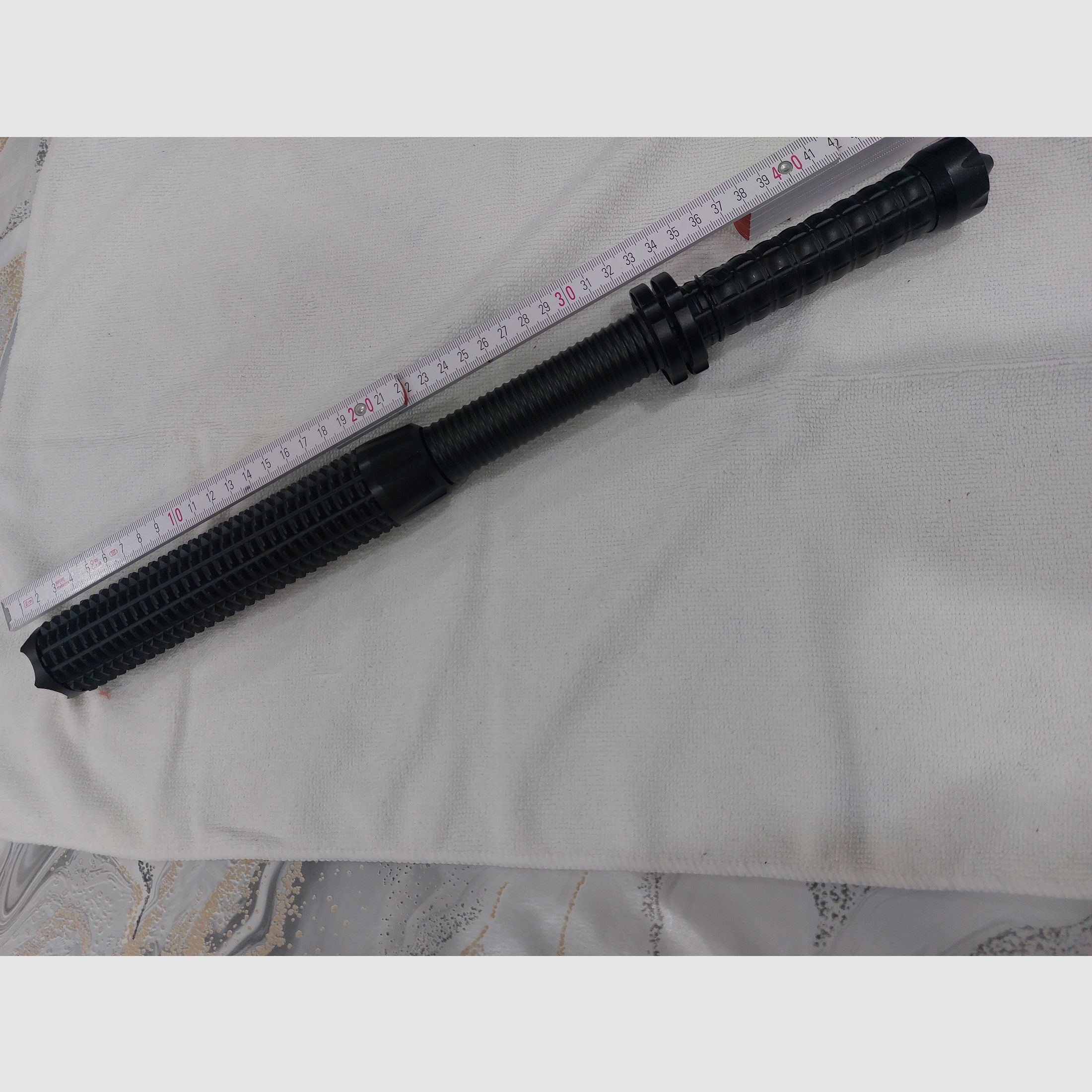 schlagstock taschenlampe led