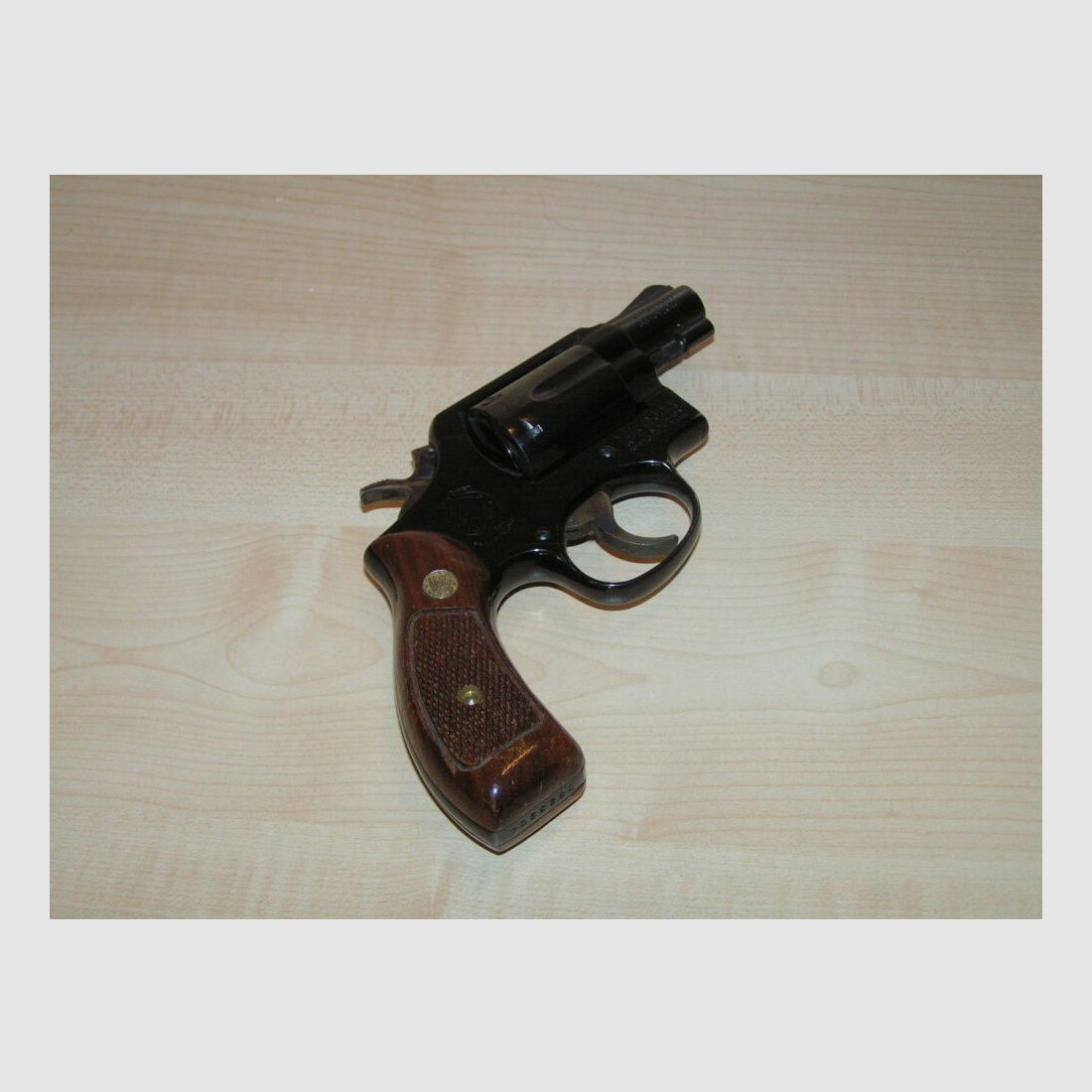 Smith & Wesson 12 - 2