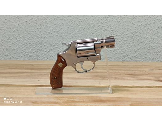 Smith&Wesson	 60