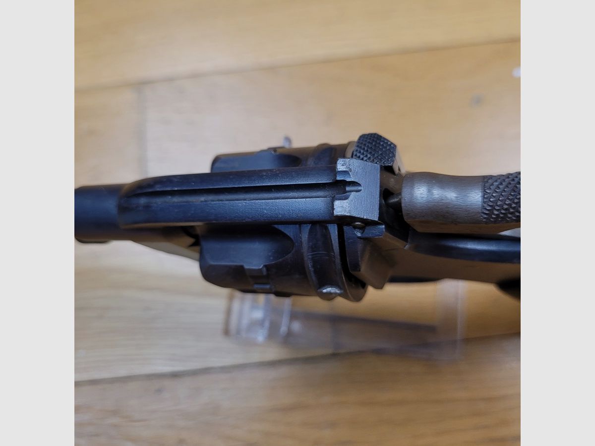 Bellissimo revolver regolamentare 1892 – comune ma mitico – Apice del revolver Made in France – calibro 8mm92 – Arma iconica del 1915 – Condizione Sup!, immagine 14 di 23