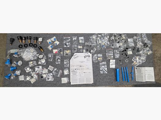Muy gran lote de piezas de repuesto para lámparas Maglite, todo nuevo, Mini C, D Cell.