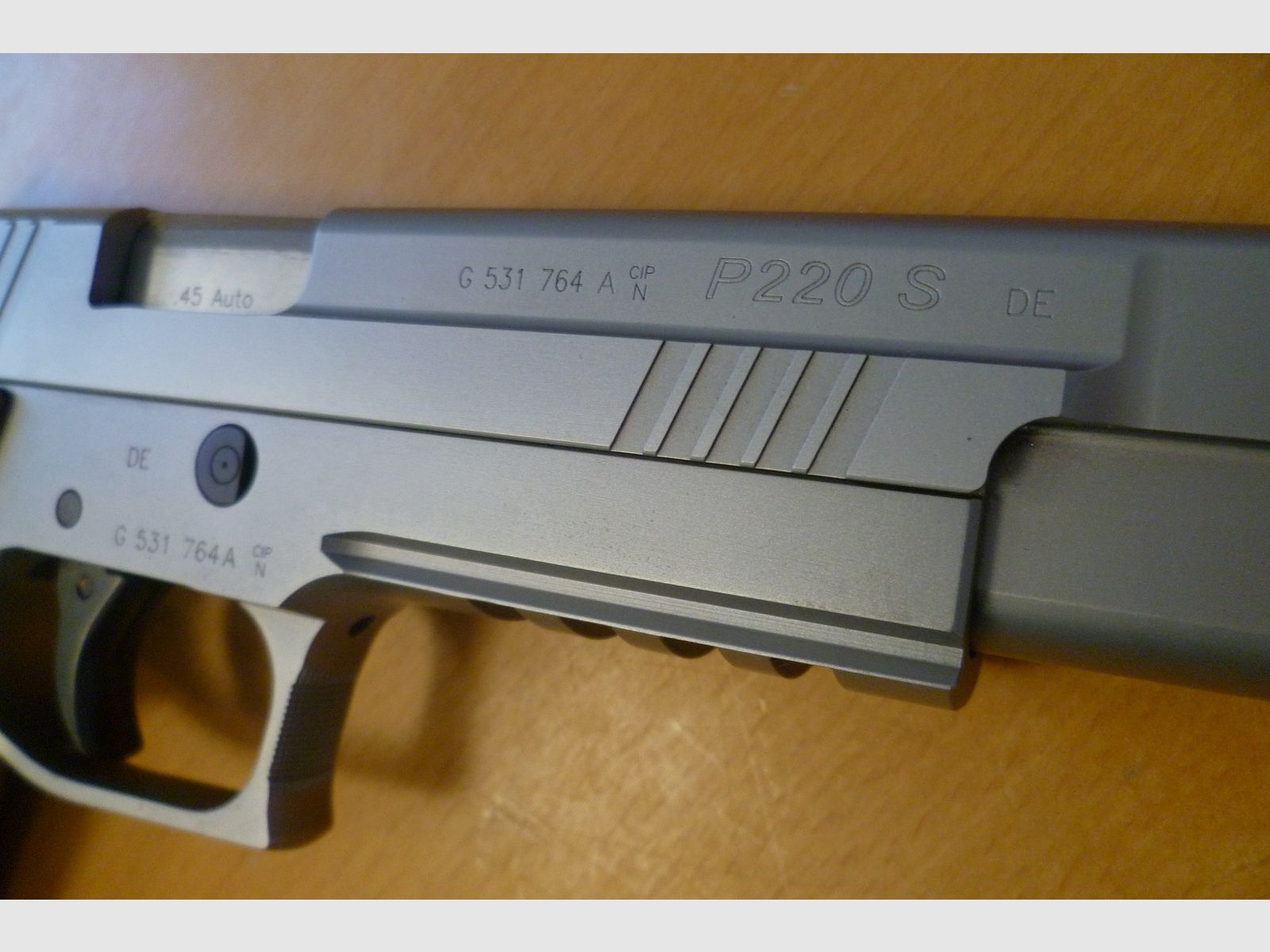 Pistole SIG Sauer P 220 S .45 Auto