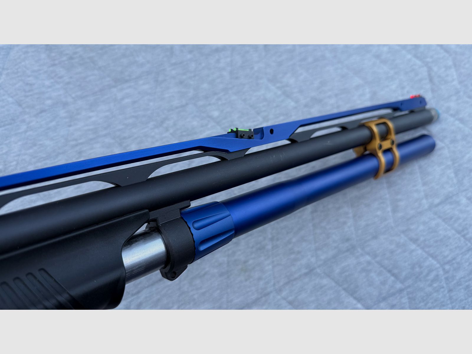 Fucile a ripetizione Benelli Supernova 12/89 canna 71 cm con sistema Toni e accessori Mag Load