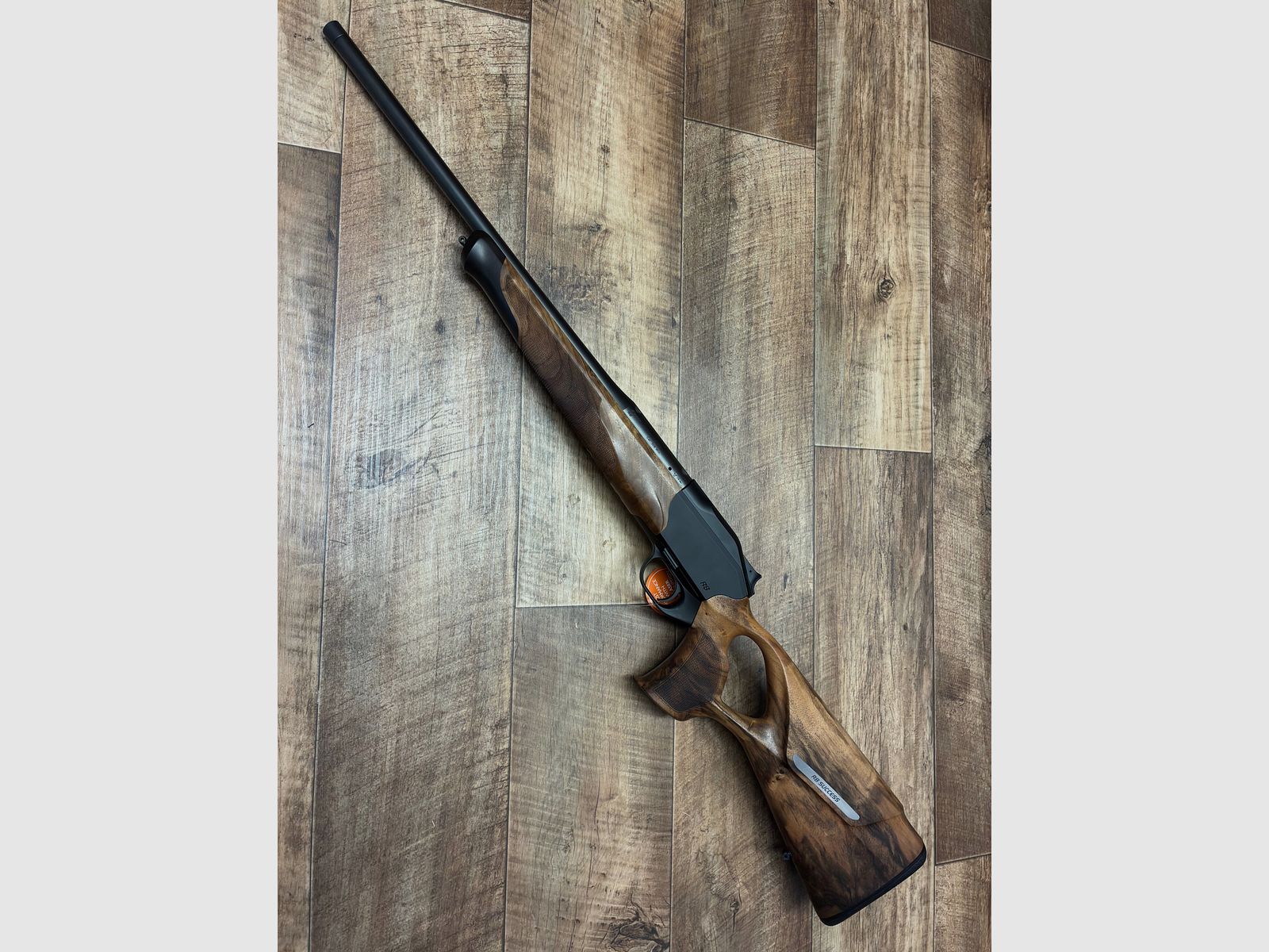 Blaser R8 Success mattgeöltes schönes Holz   www.waffenhandel-kraus.de nähe Nürnberg   