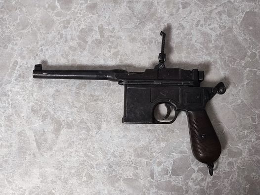 1896 Mauser C96 nicht feuernde Pistole: Film Requisite Dummy Dekorwaffe Sammlerstück