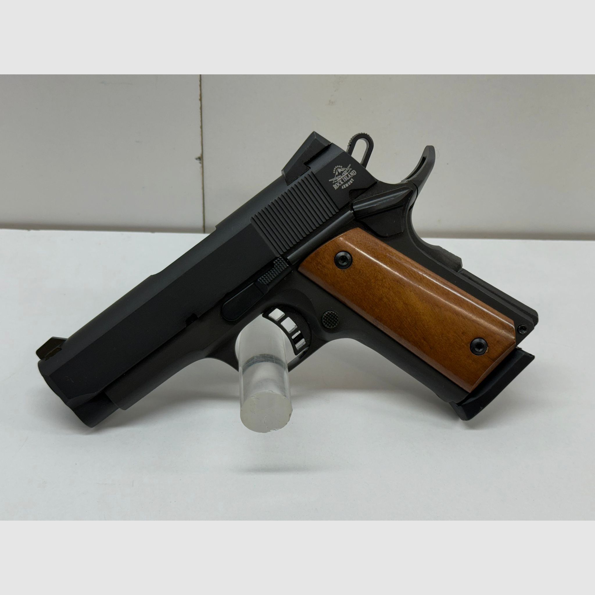ARMSCOR Rock Standard 1911 A1 CS Commander Class - Waffn Friedrichs