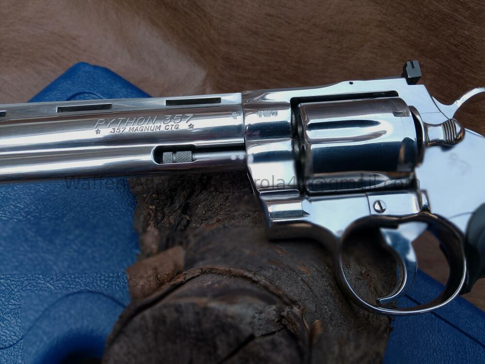 Colt Python 6 Inch Stainless Poliert