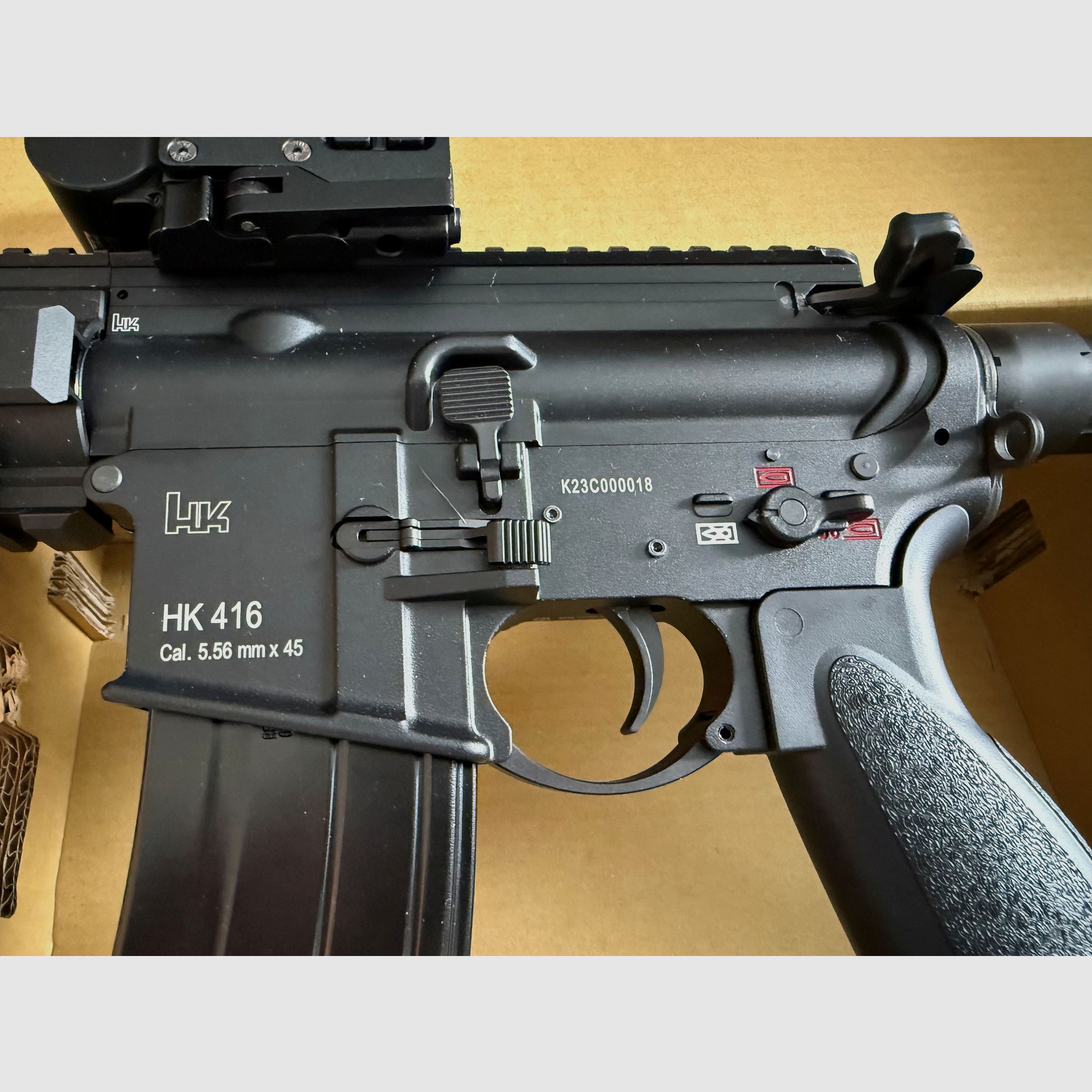 Umarex Heckler & Koch HK416 A5 BLK GBB 1,6J inkl. Red Dot Sight 558