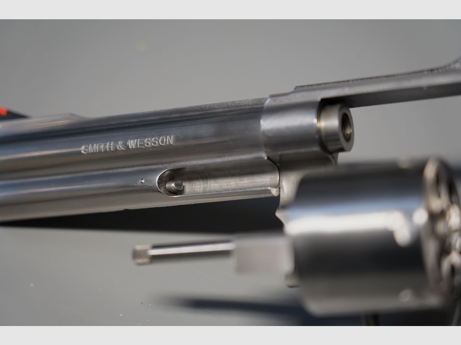 Smith & Wesson Model 627-0, kal. 357 Mag., w doskonałym stanie,