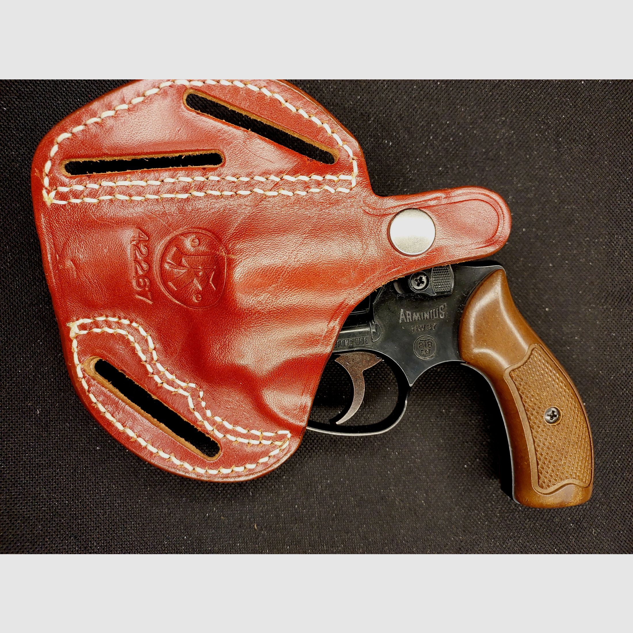 Weihrauch HW37 Kal. 9mm R.K. (PTB 887) Arminius HW 37 Schreckschuss Revolver mit Lederholster