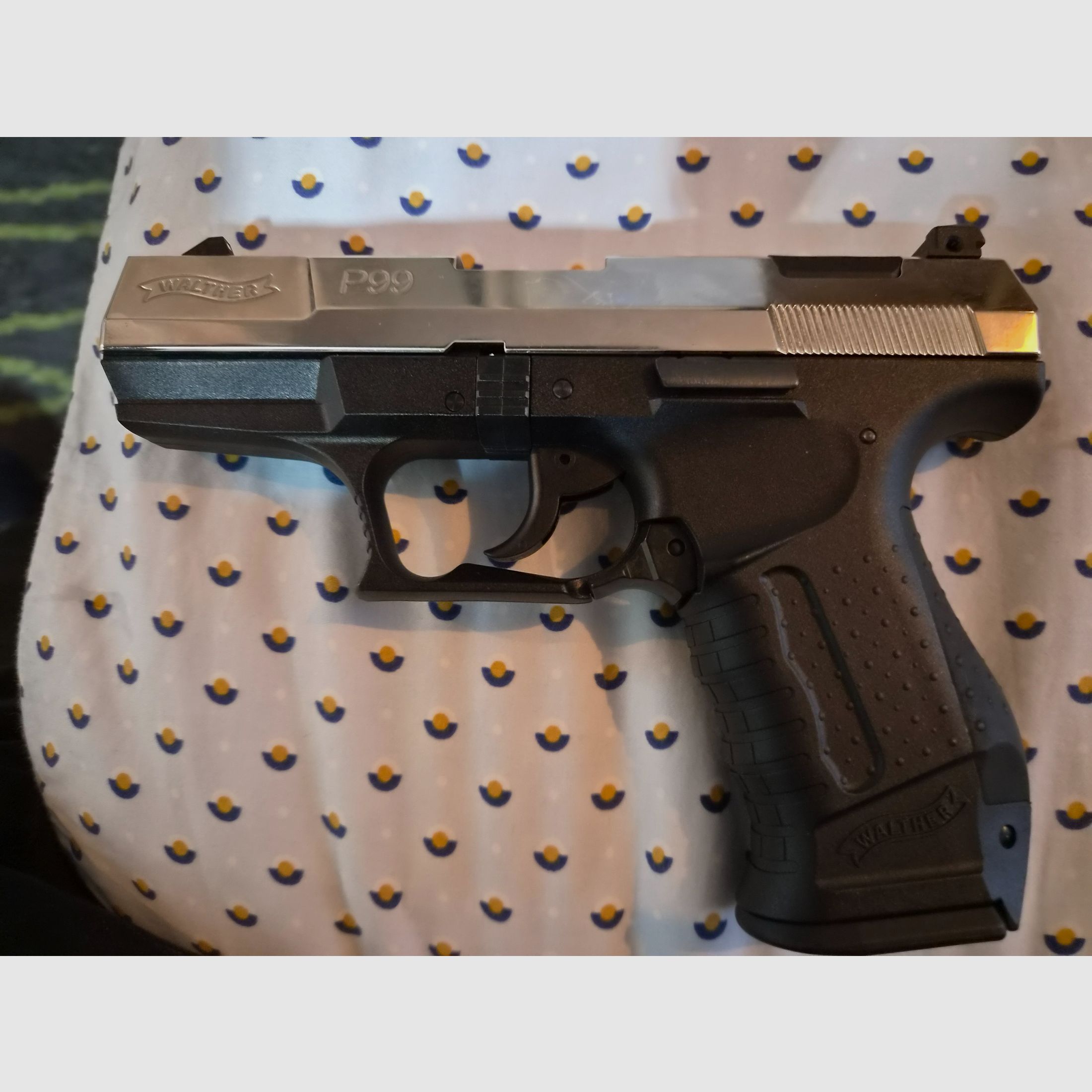 Gaz, pistolet alarmowy, zdjęcie 2 z 2