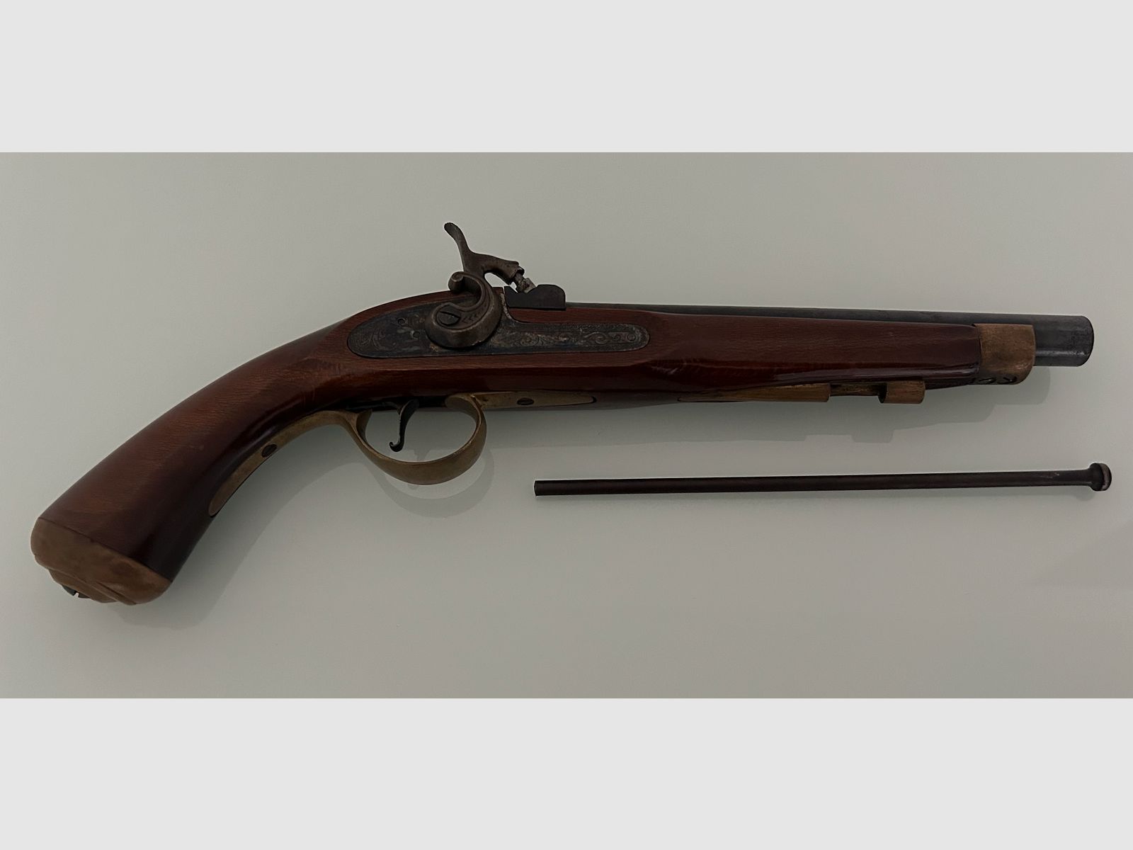 Percussion pistol, muzzleloader, muzzleloading pistol, percussion pistol, black powder, black powder, caliber .45 - replica -