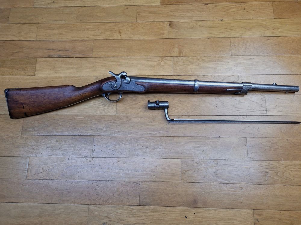 Très rare mousqueton de cavalerie bavarois Modèle 1843 modifié 1851/60 – 1ier système à percussion de l&rsquo;Armée Bavaroise – Construit neuf – Guerres de 1866 et de 1870 – Arsenal d&rsquo;Amberg en 1851 – Arme rare en TBE, image 2 sur 30