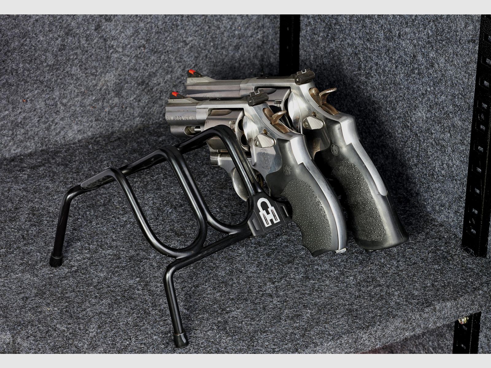 Hornady 4-Gun Rack / Support pour armes de poing