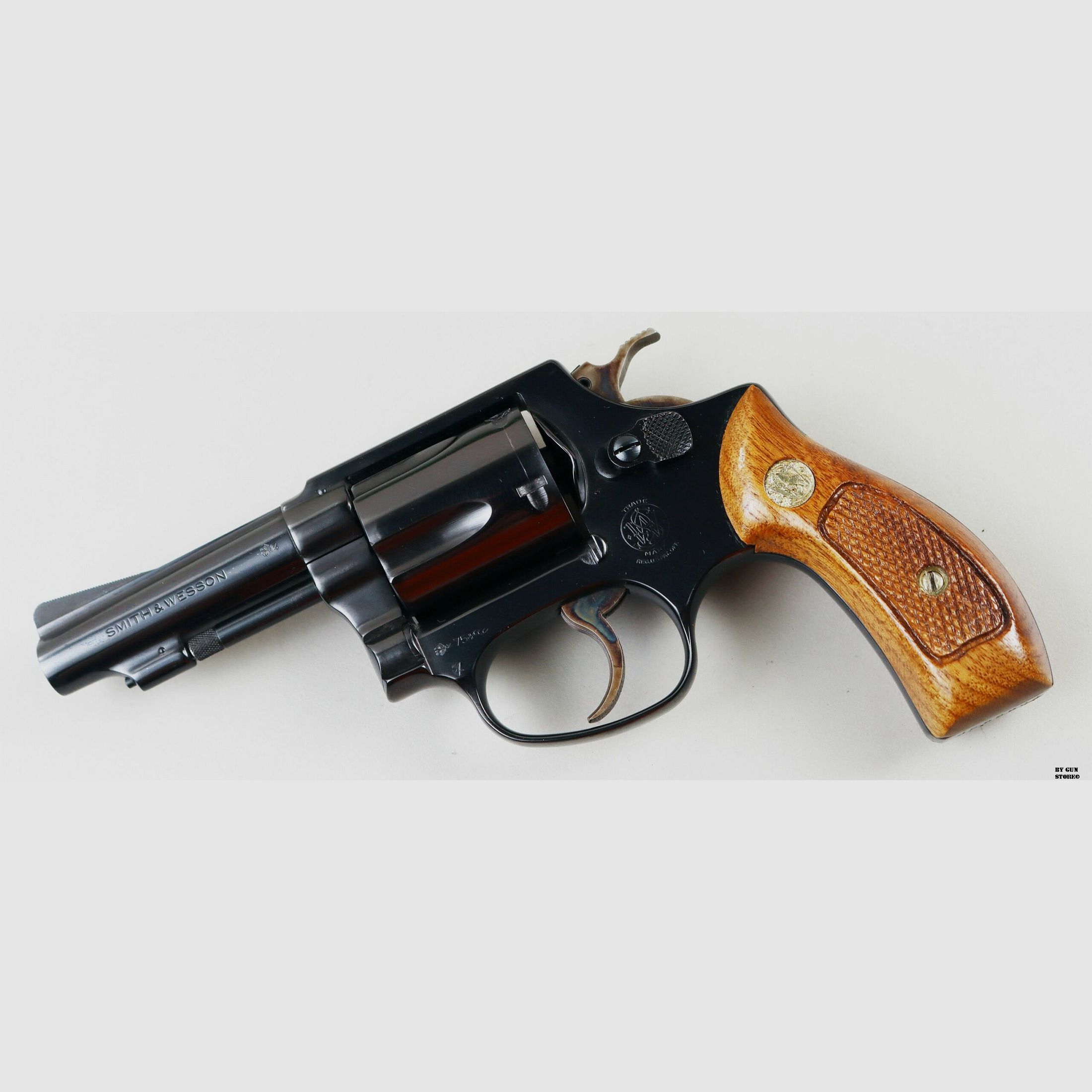 Revolver Smith & Wesson mod. 36 cal. 38 spec. serial no. J288804, image 2 of 11