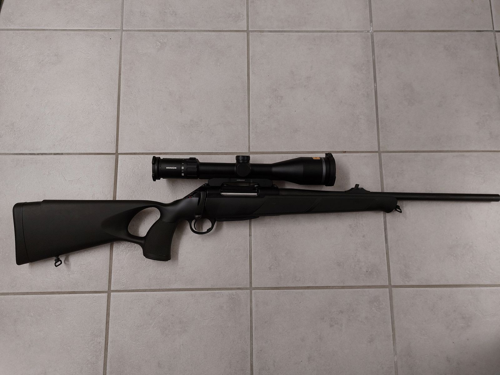 Mercury/Sabatti Saphire Repetierer Kal. .30-06 mit Minox Allrounder 3-12X56 S und Innomount Zero Montage inkl. 66 Schuß RWS HIT short rifle