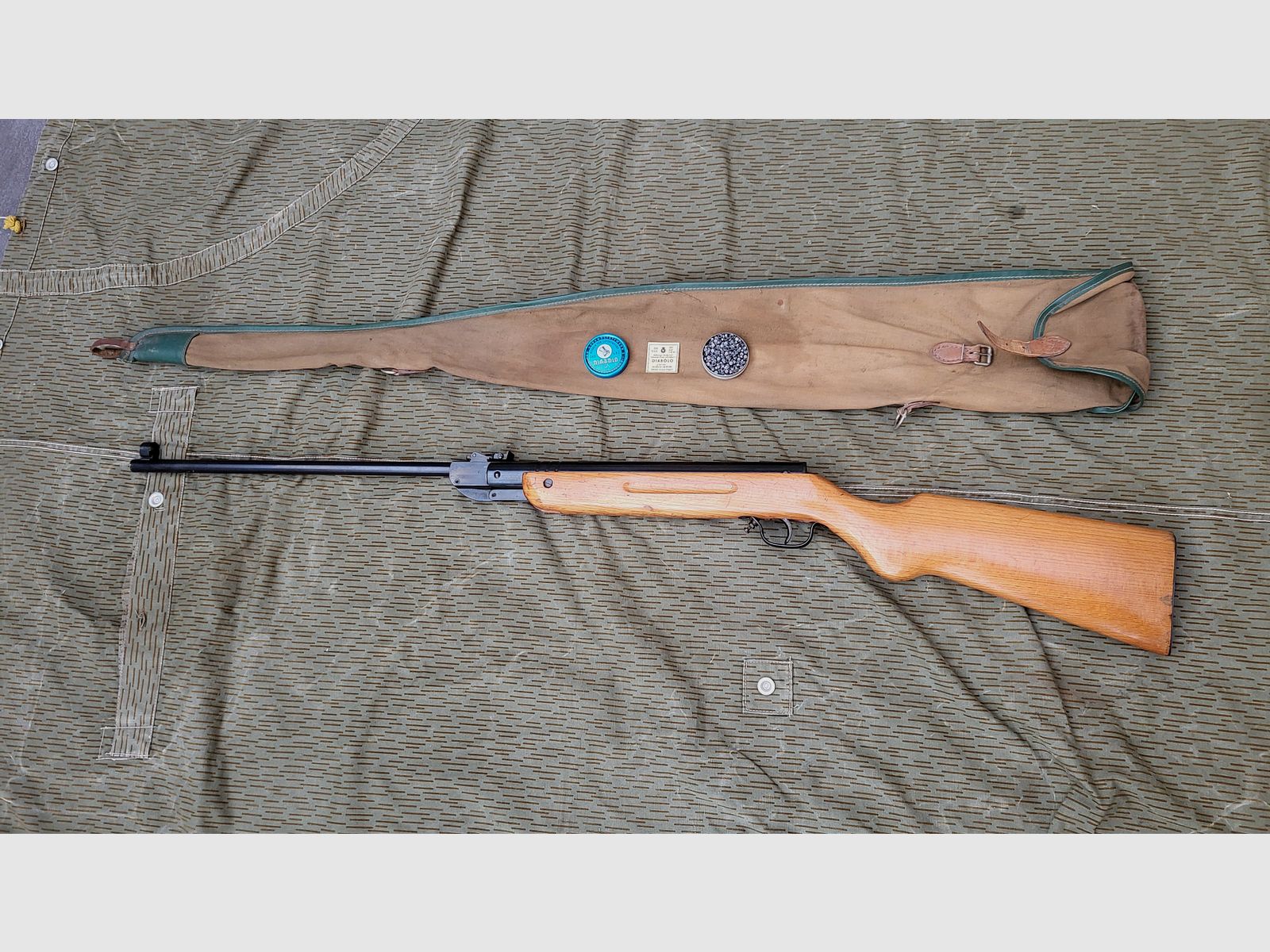 Karabinek pneumatyczny Haenel Knicker Modell III-60