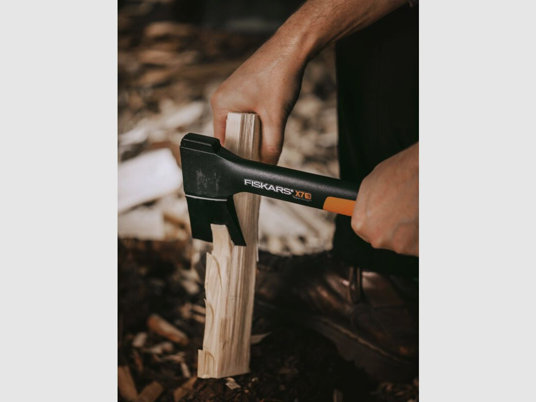 Fiskars Universalaxt X7-XS