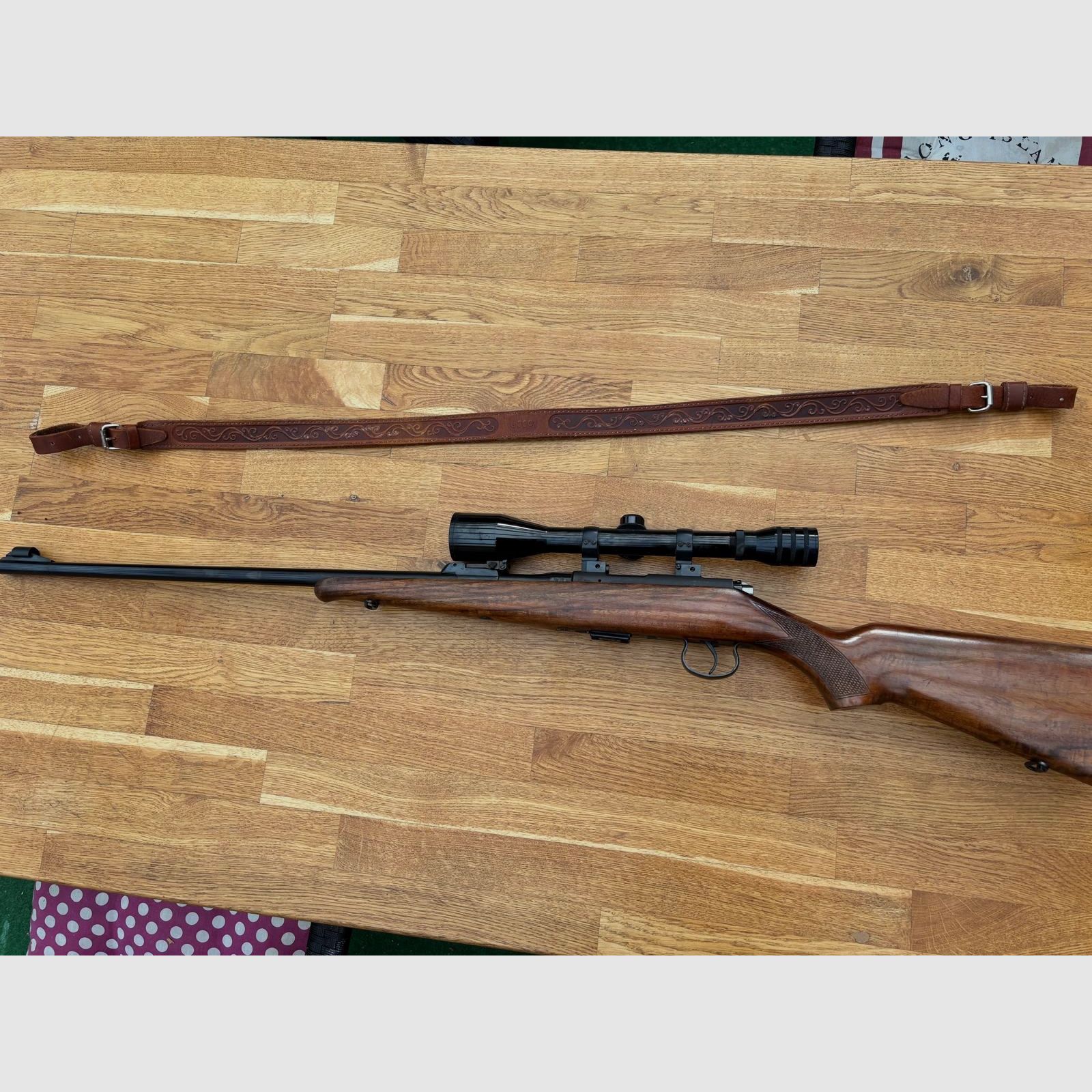 Rifle de pequeño calibre bien cuidado CZ/Brno 452 Mod. 2 (año de prueba 1979), imagen 1 de 11