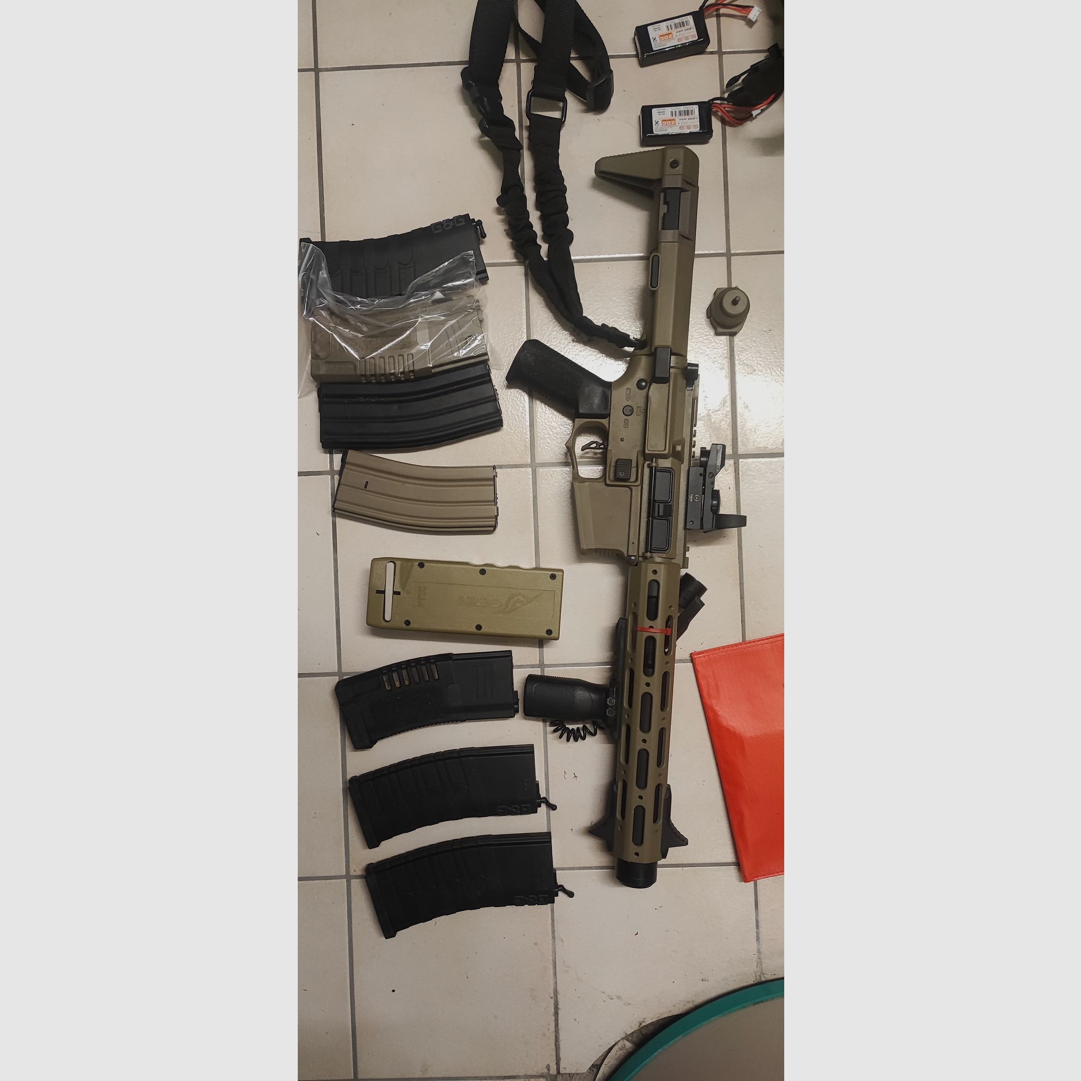 Softair Ares Amoeba M4 013 Dark Earth EFCS ARES S-AEG mit Zubehör 