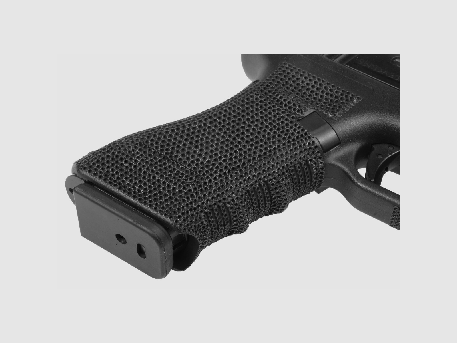 P04 GBB Airsoft Pistole in Schwarz | Delta Armory