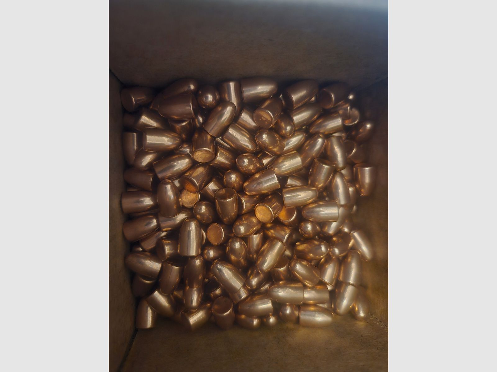 9mm: 500 Stück 9mm Luger 121 Grain 7,84 Gramm FCP RN Kegelstumpf Ø9,02 Ø.355 Geschosse Campro K32
