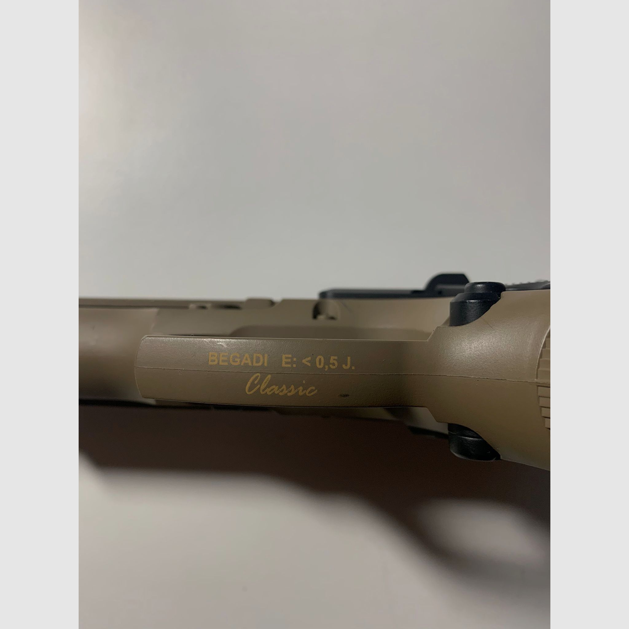 CYMA CM126 Airsoft Pistole