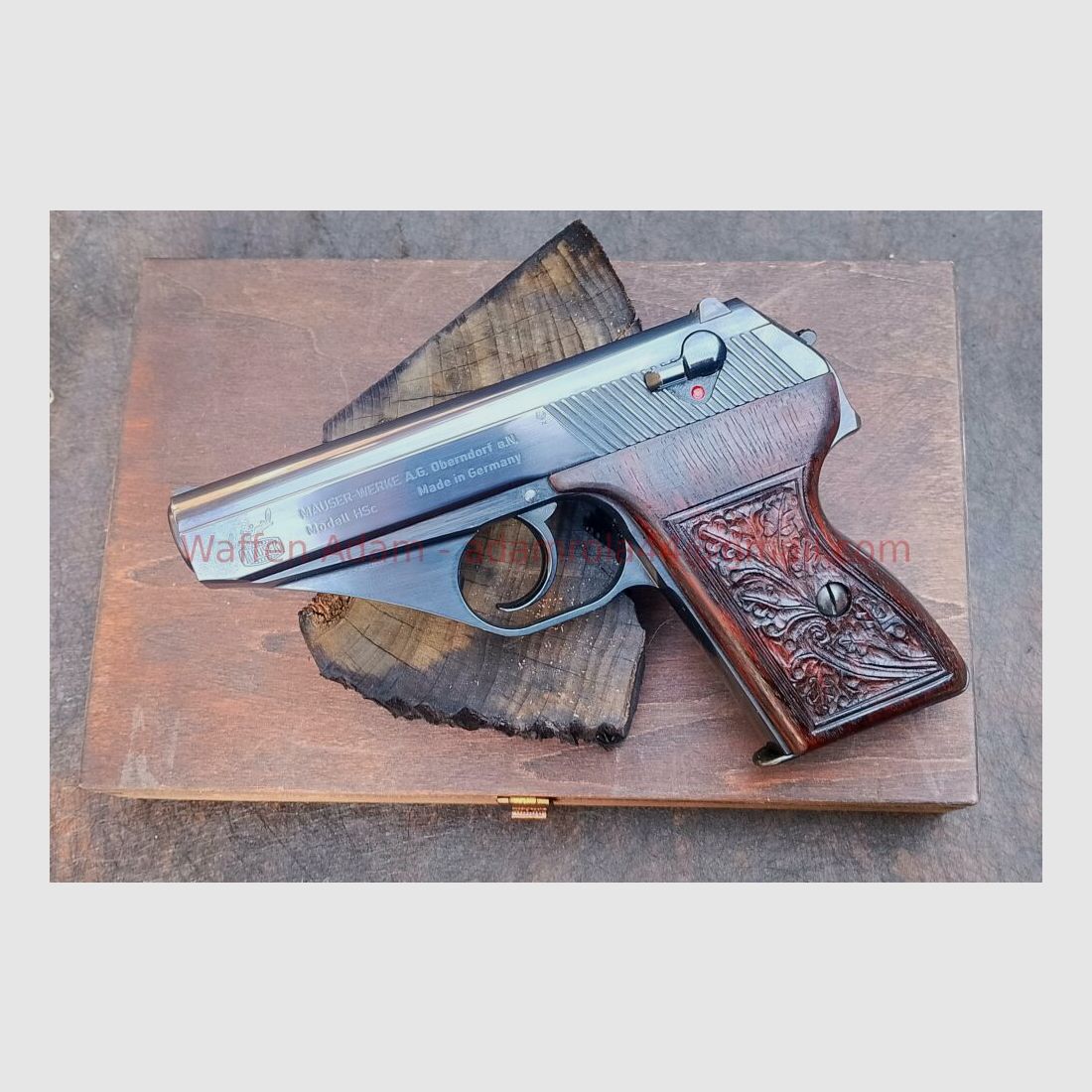Mauser HSc m. Eichenlaubgriffschalen