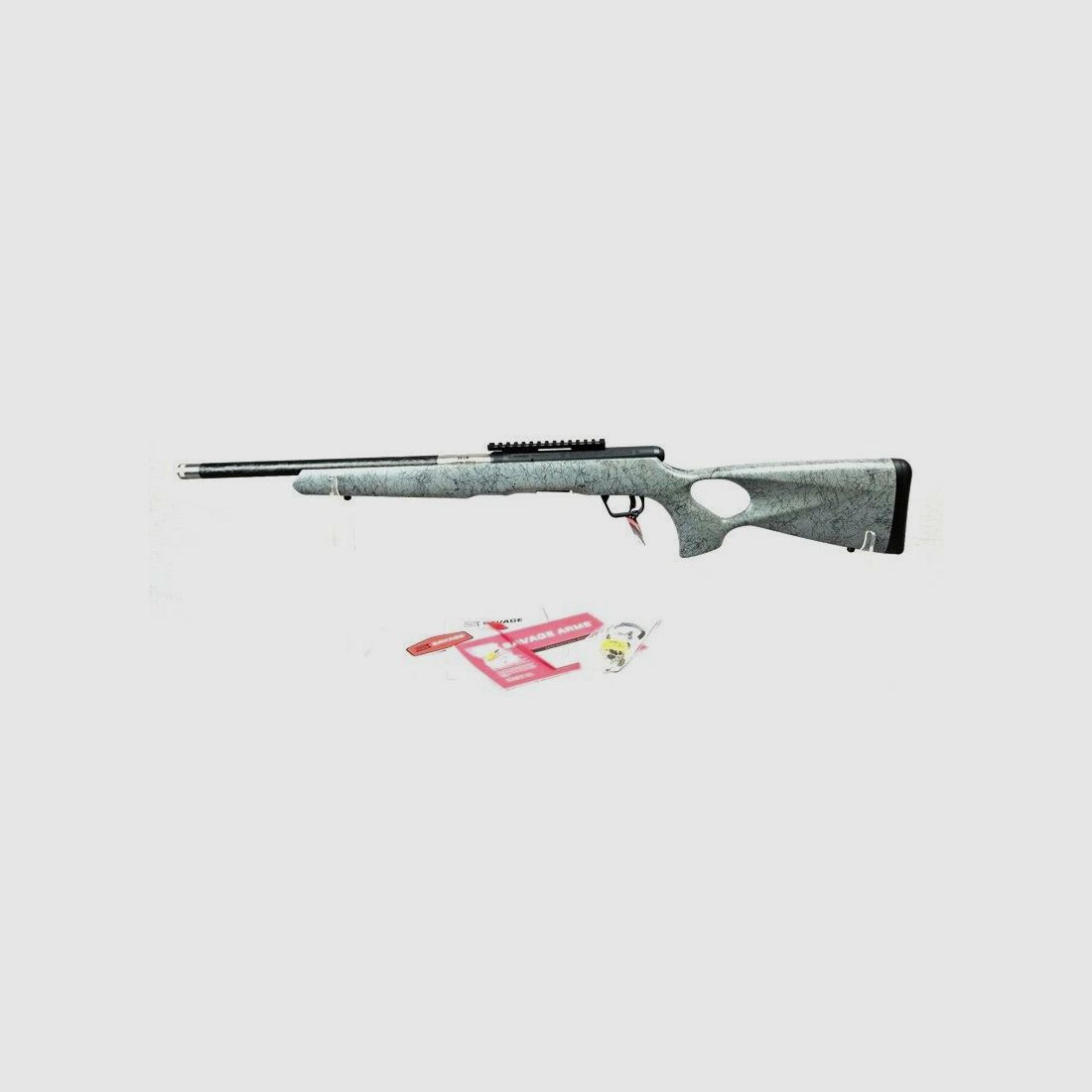 Savage Arms B22 Timberlite avec trou de pouce